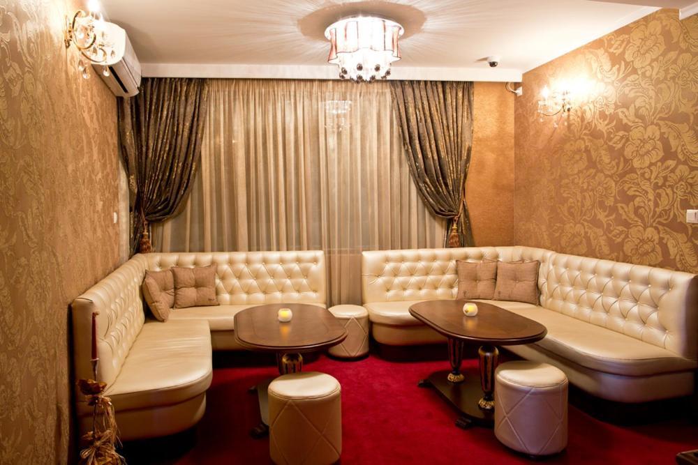 קאזאנלק Hotel Diamond מראה חיצוני תמונה