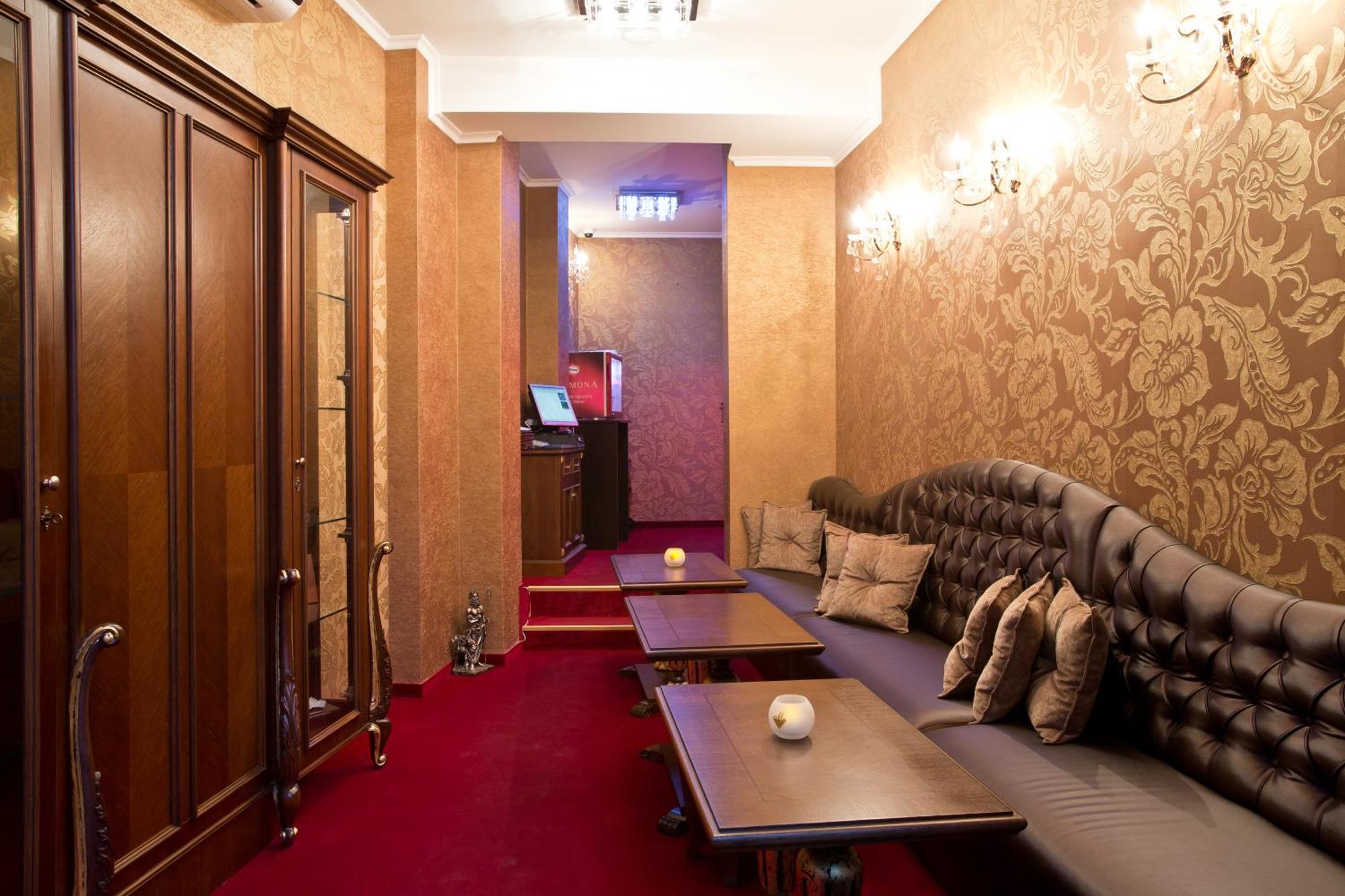 קאזאנלק Hotel Diamond מראה חיצוני תמונה