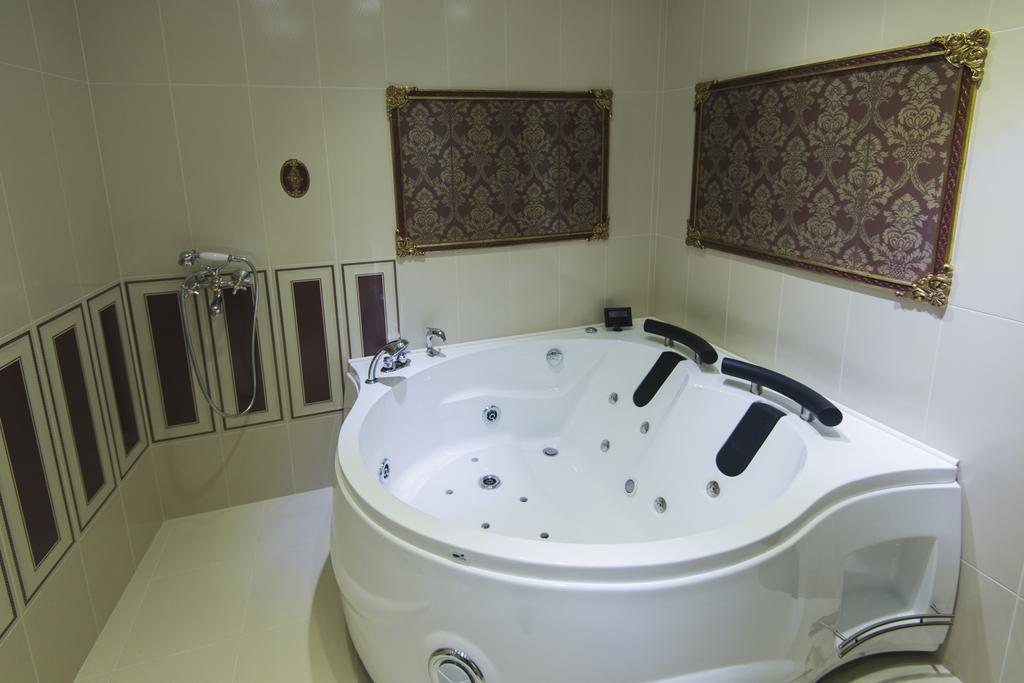 קאזאנלק Hotel Diamond מראה חיצוני תמונה